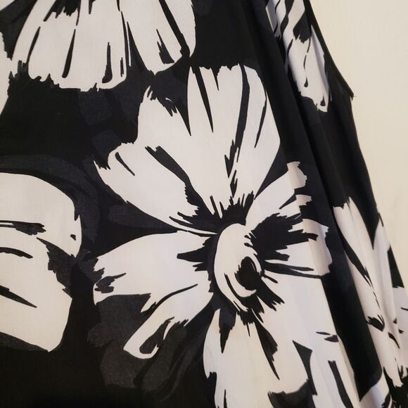 Geri C. Floral Tunic Top Short Dress - Picture 2 of 5